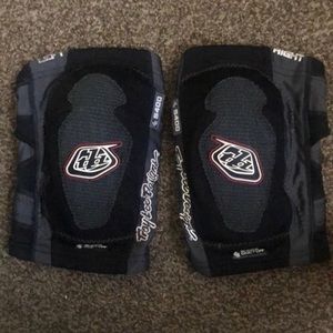 Mountain bike Troy Lee knee Pads 5400 Shock Doctor